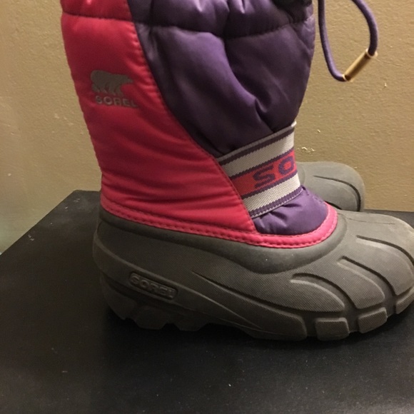 Sorel Snow BooTs - Picture 3 of 4